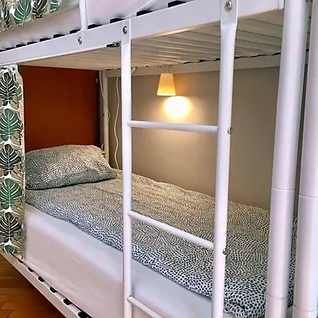 ホステル House